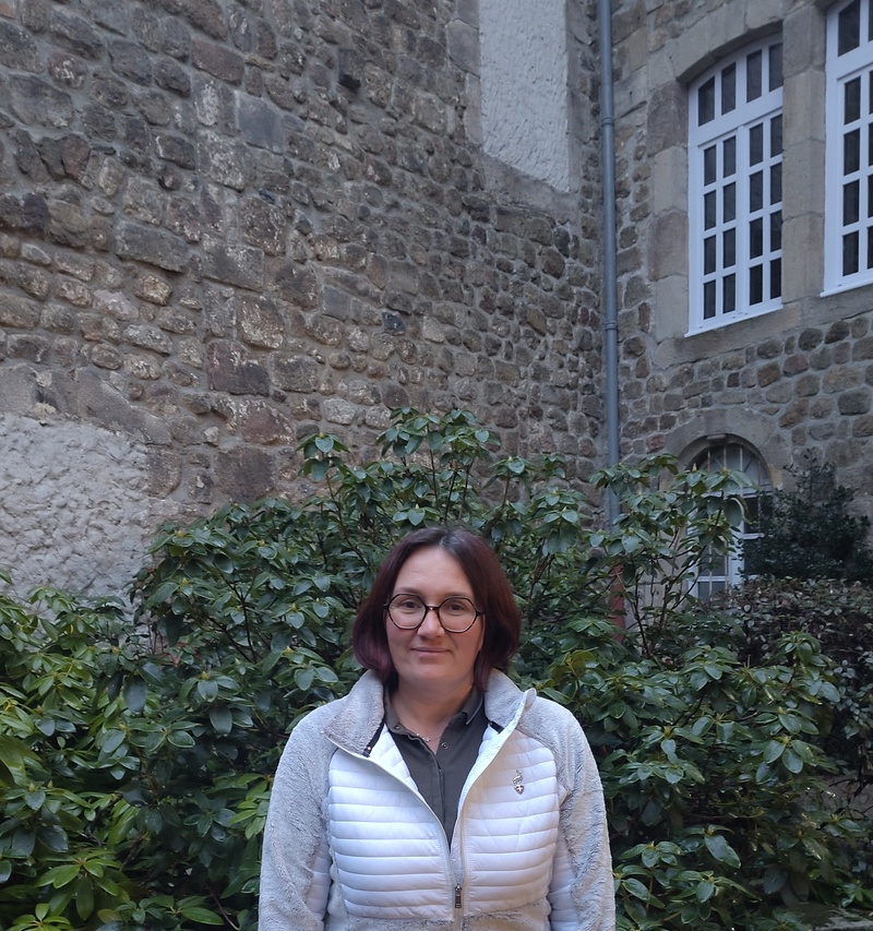 Claire Deusto-Maciel